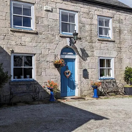 Britannia House Vintage B&B Cornwall-3